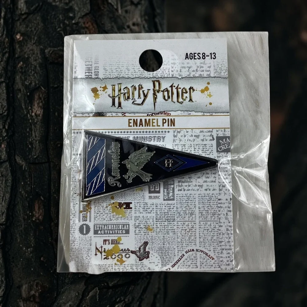 Loungefly Harry Potter Ravenclaw Enamel Pin Pennant Blue Silver LF-HPPN0003 NEW